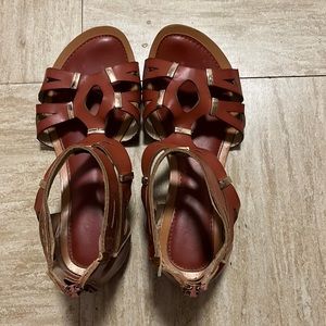 sandals